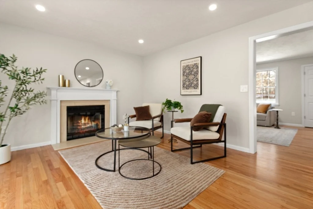 Photo of 4 Spindle Tree Ln