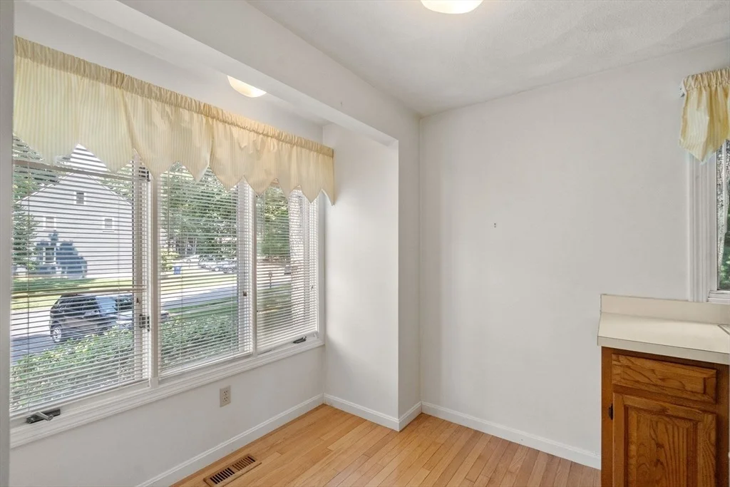 Photo of Unit 1 at 9 Deer Path