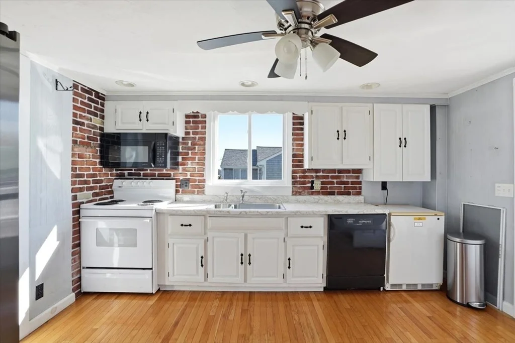 Photo of 57 Academy Dr