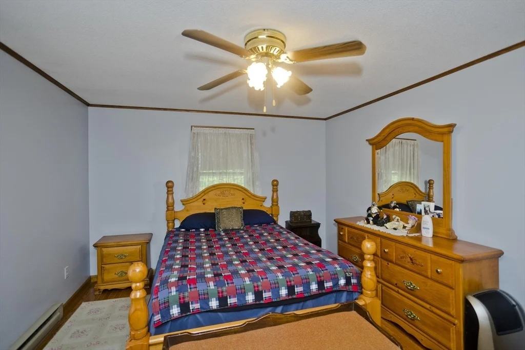 Photo of 597 Amherst Rd