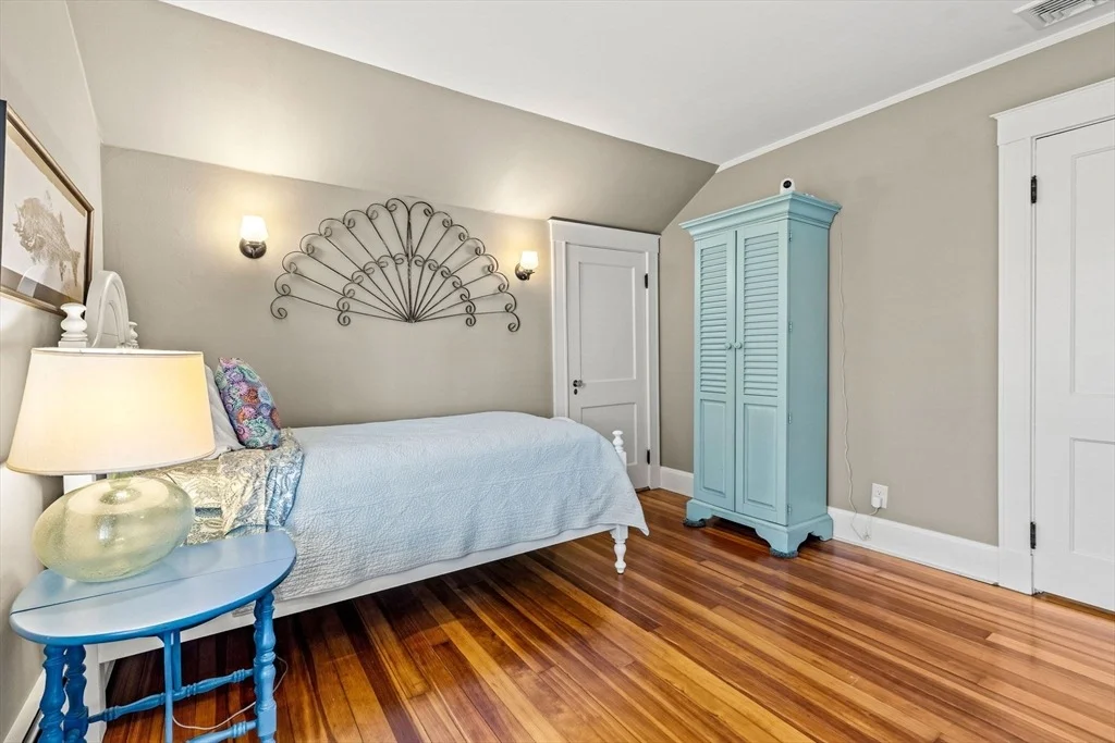 Photo of 16 Hemenway Road