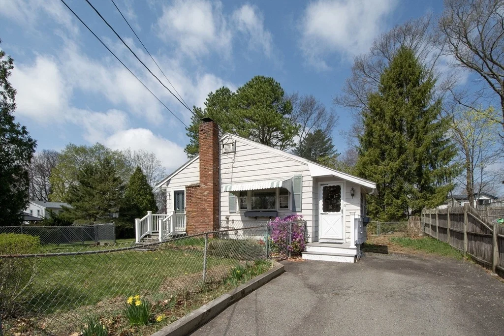 Photo of 6 Clover Road