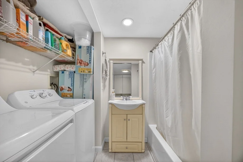 Photo of 43 Mohawk Dr