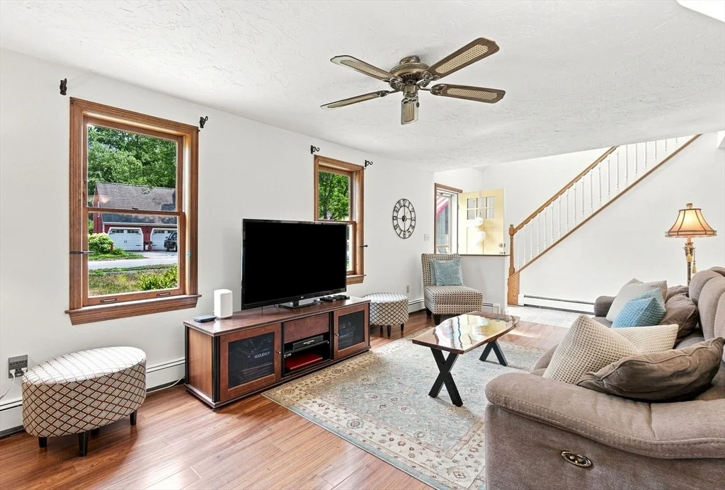 Photo of 25 Mockingbird Ln