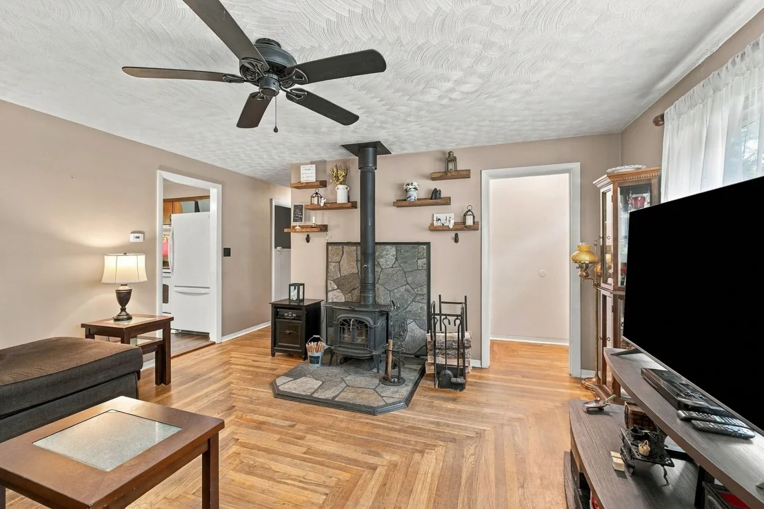 Photo of 418 Millville Rd
