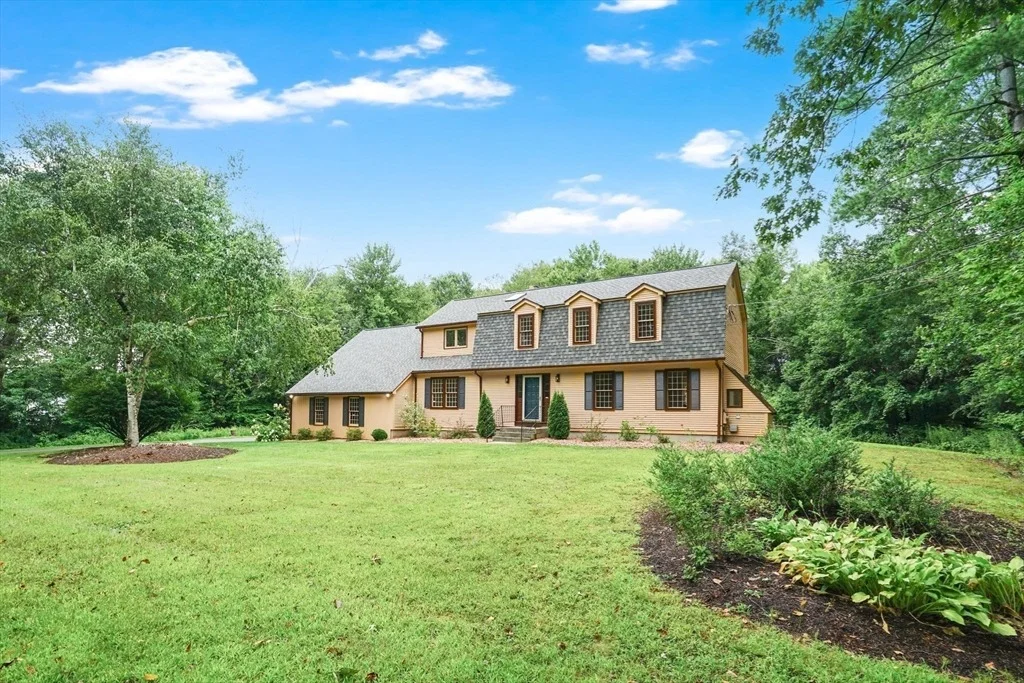 Photo of 4 Highmoor Dr