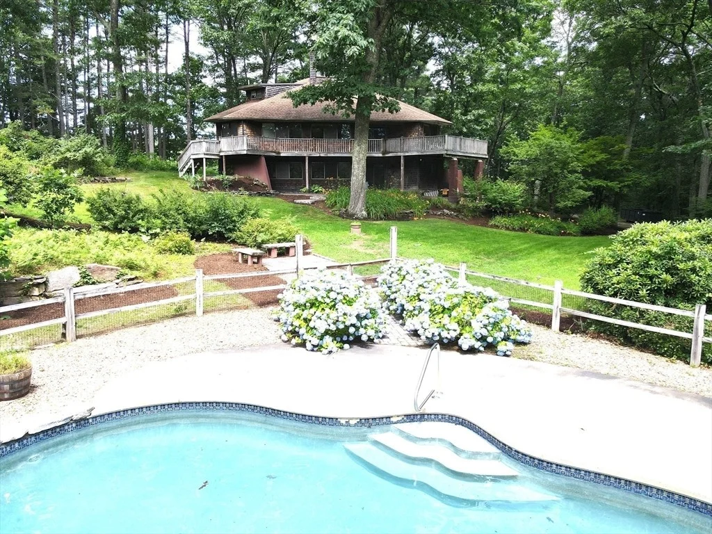 Photo of 112 Littleton County Rd