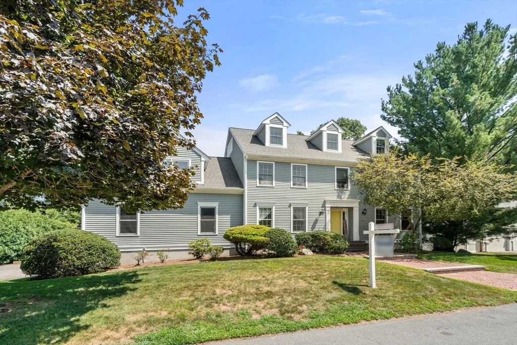 Photo of 35 Whitney Avenue