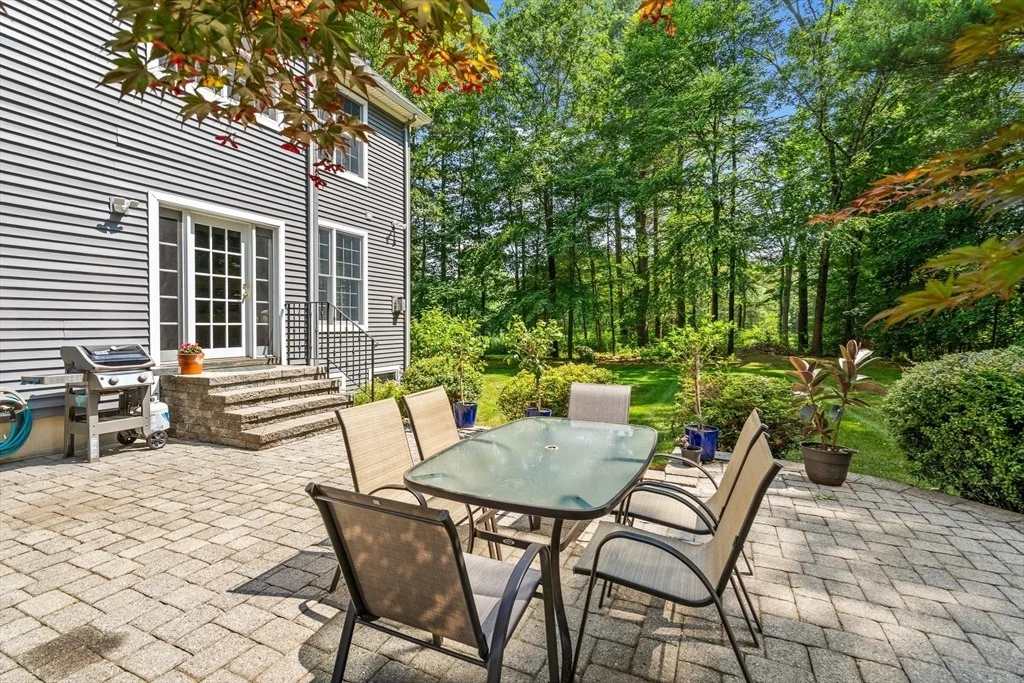 Photo of 294 Cardinal Way