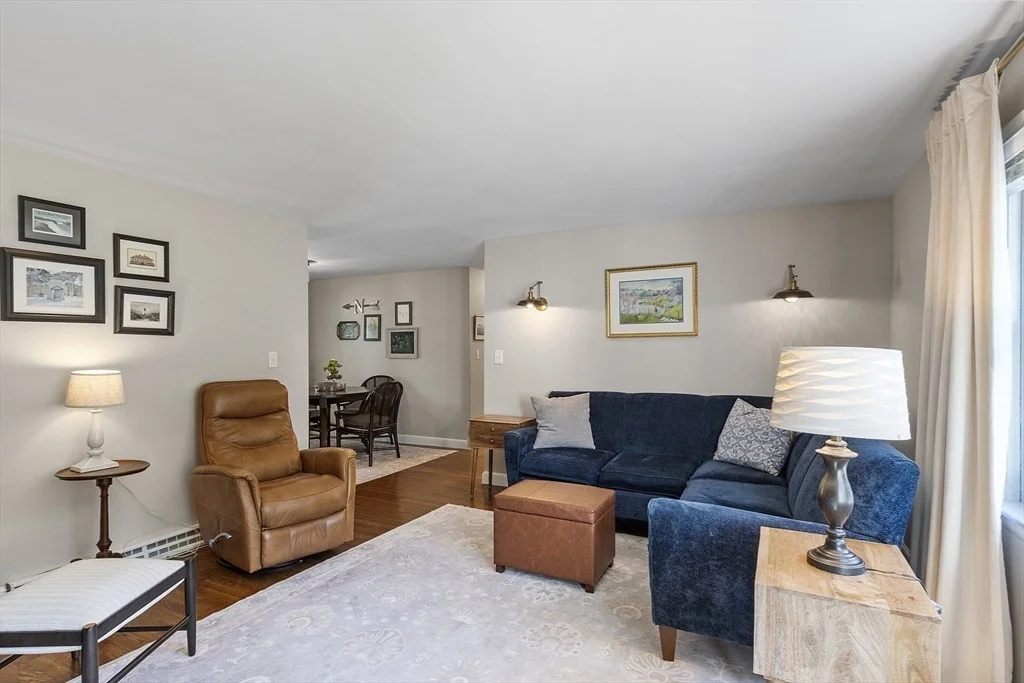 Photo of 16 Jonathan Dr