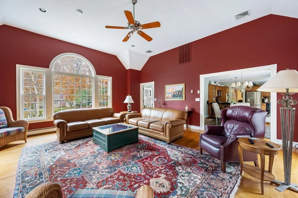 Photo of 56 Paradise Dr