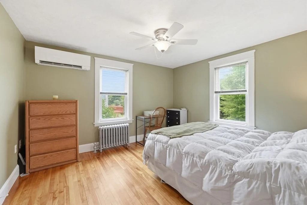 Photo of 161 Boyd St