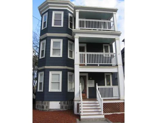 Photo of Unit 1 at 3 Odonnell Sq