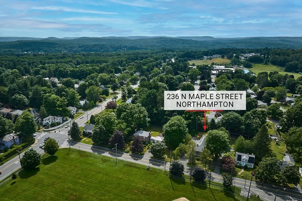 Photo of 236 N. Maple St.