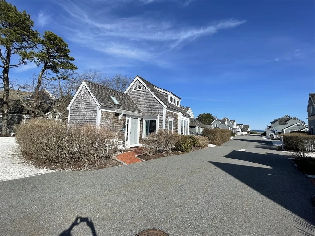 Photo of Unit 800 at 16 Hydrangea Lane