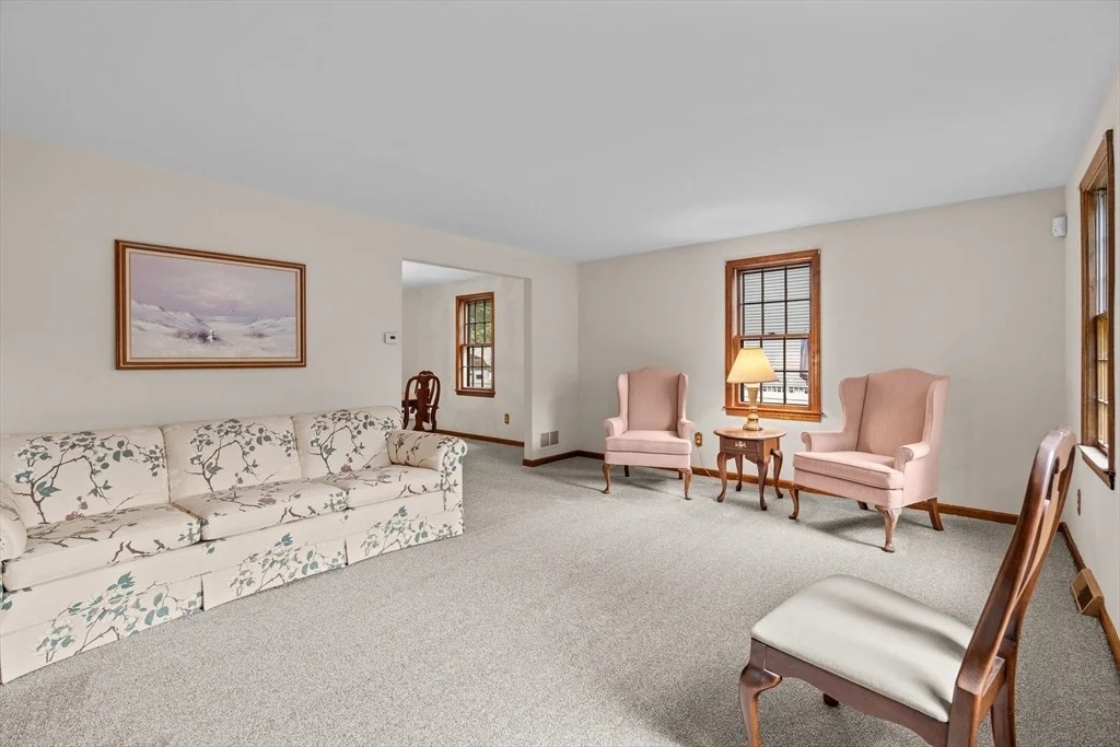 Photo of 11 Cavatorta Drive