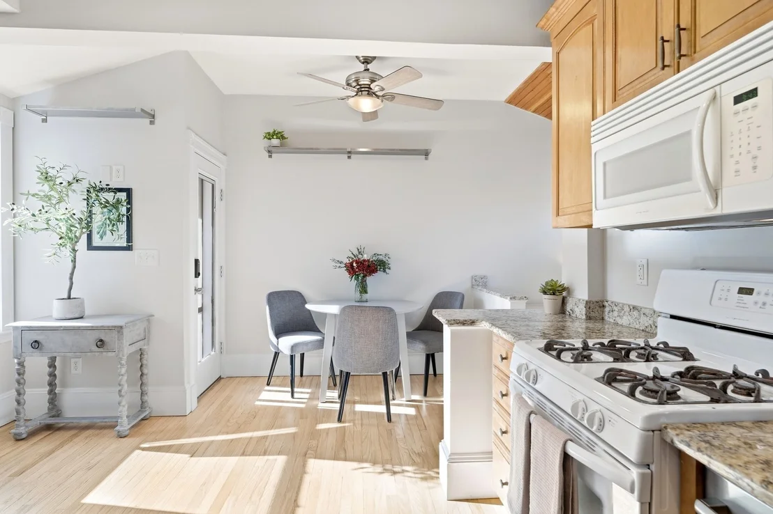 Photo of 12 Linden Pl
