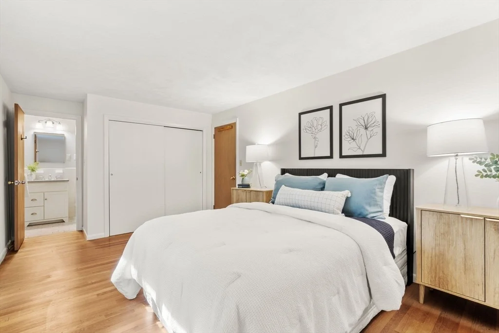 Photo of 97 Barton Dr