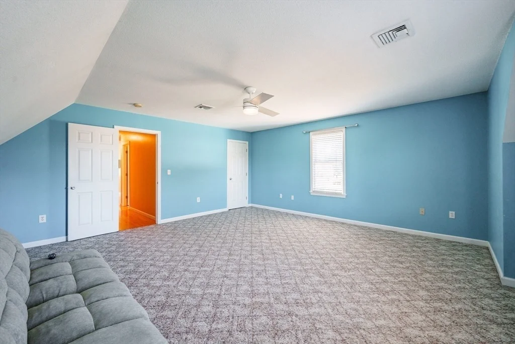 Photo of 303 Munger Hill Rd