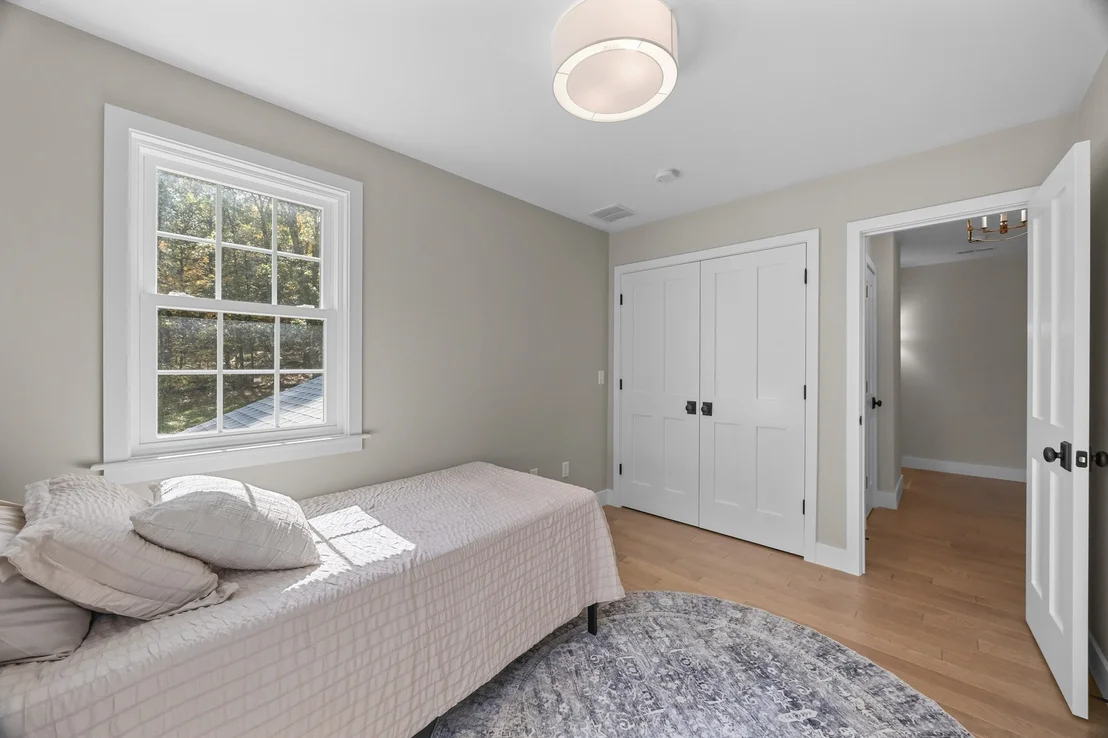 Photo of 128 Old Southbridge Road