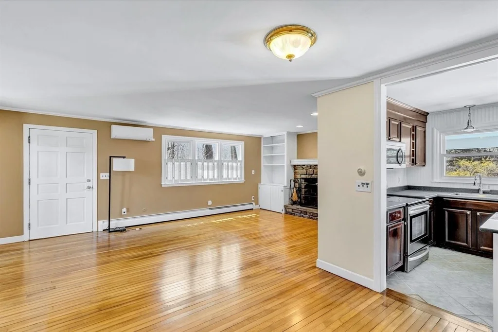 Photo of 12 Snake Pond Rd
