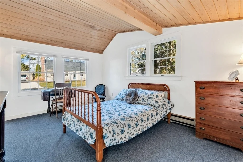 Photo of 36 Perry Ln