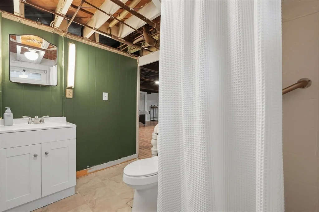 Photo of 663 Orchard St