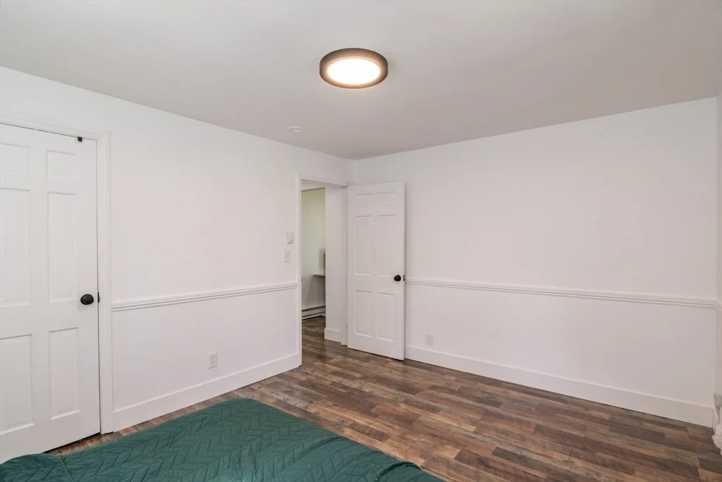 Photo of 379 Roosevelt Ave