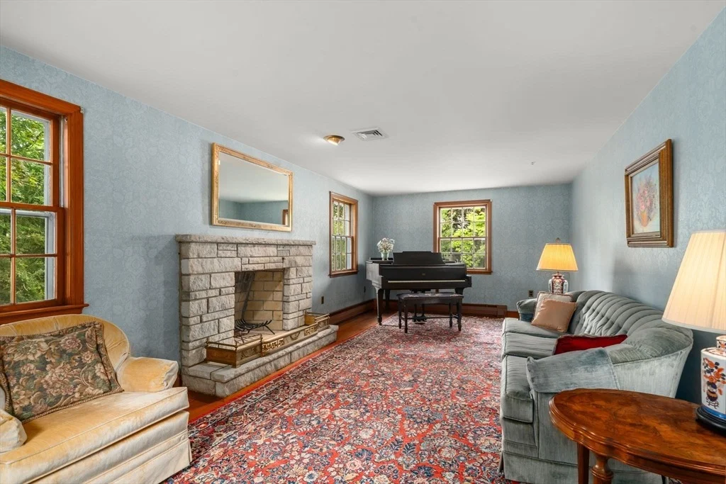 Photo of 40 Cape Cod Ln