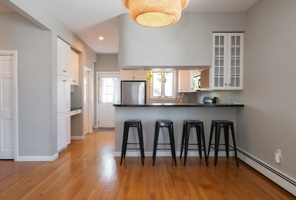 Photo of Unit 3 at 6-8 Devon Avenue