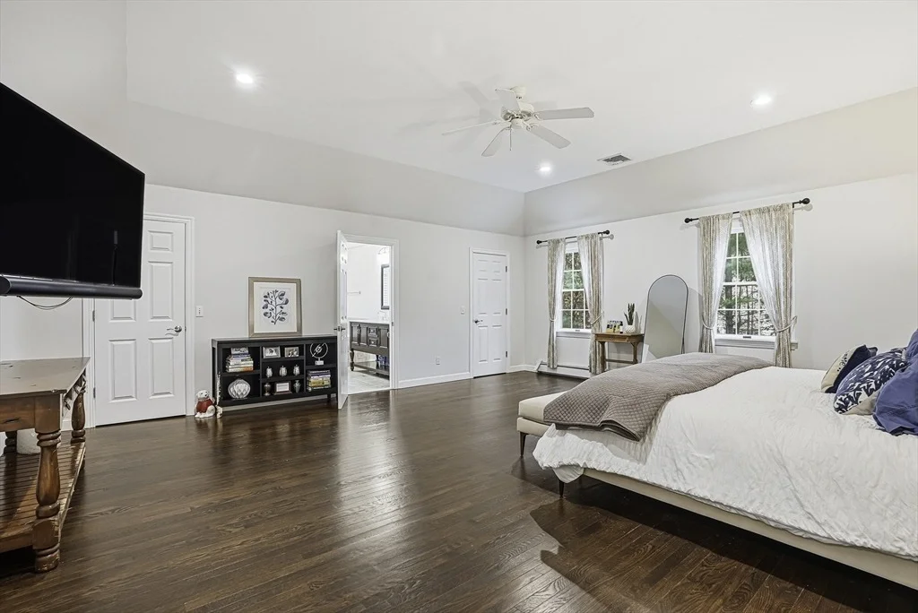 Photo of 20 Thayer Rd