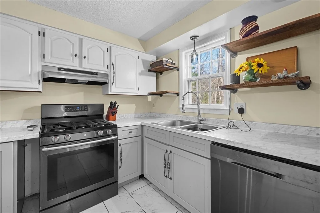 Photo of Unit 21 at 21 Colonial Dr