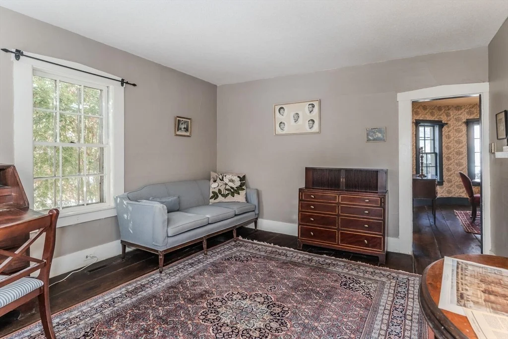 Photo of 111 Amherst Rd