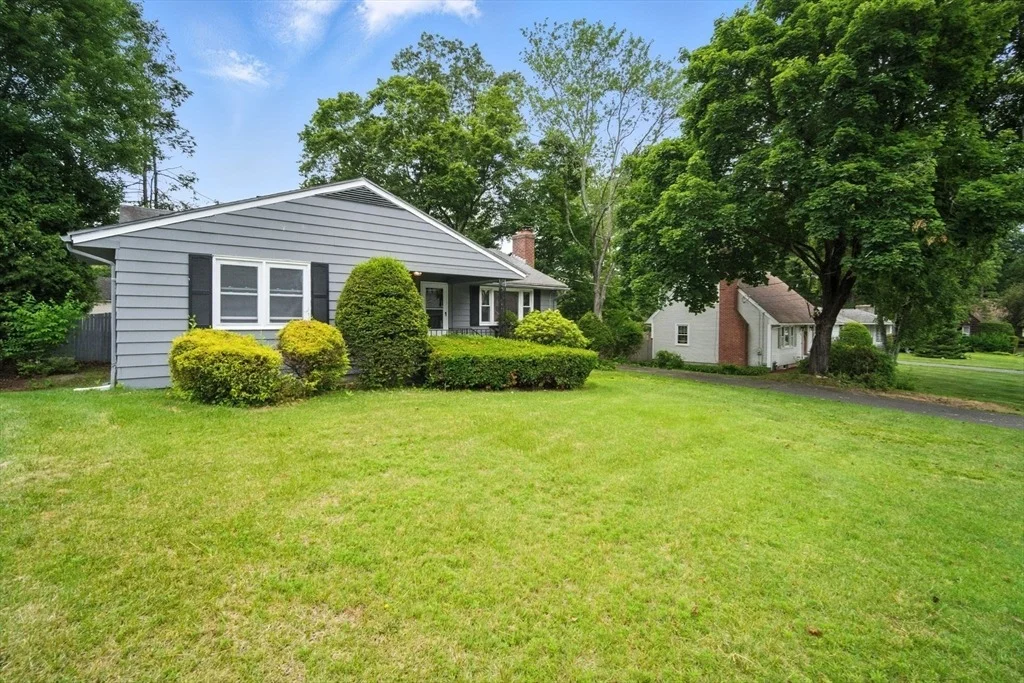 Photo of 32 Pine Hill Road