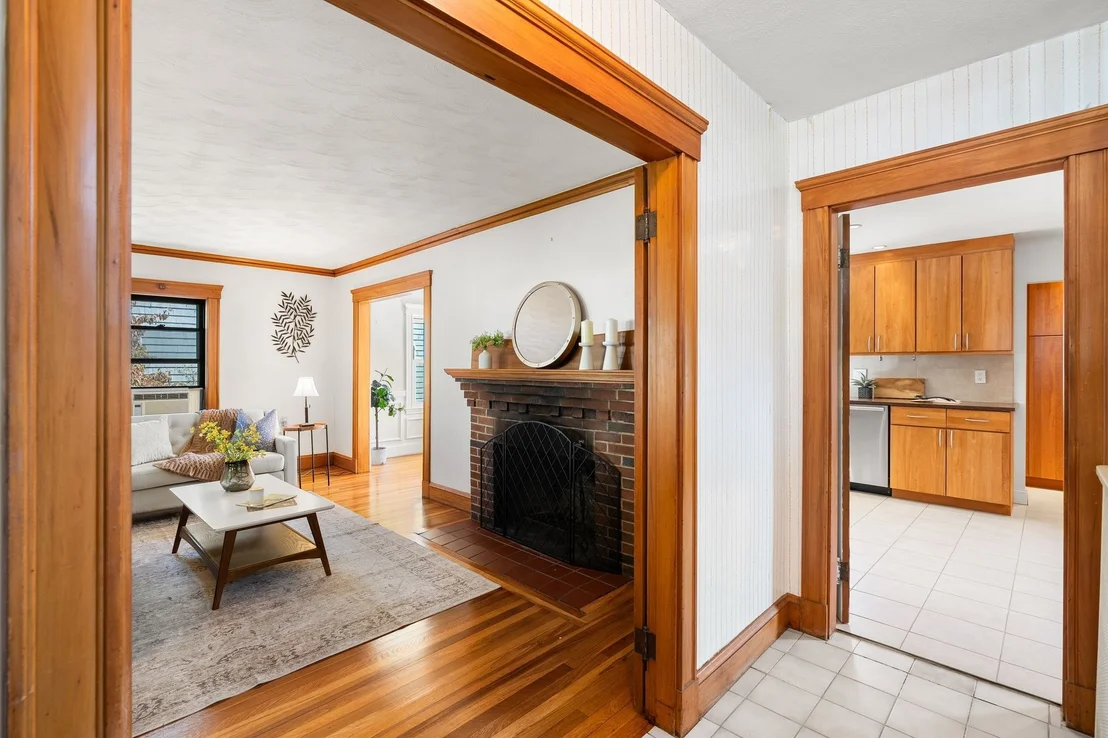 Photo of 152 Mount Vernon St