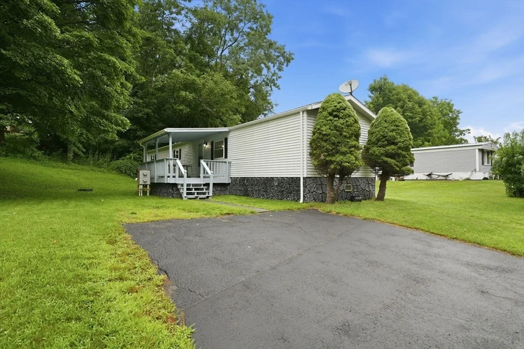 Photo of 59 Willow Lane