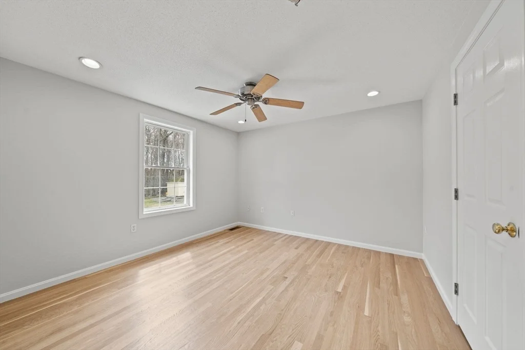 Photo of 23 Carle Dr