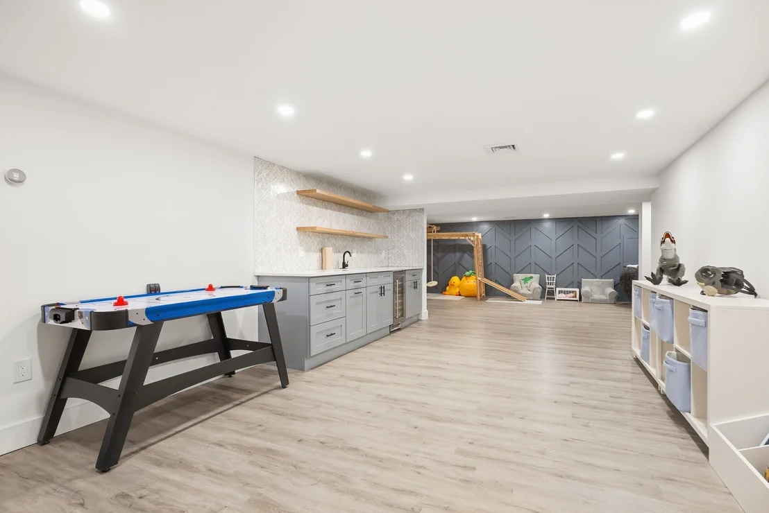 Photo of 25 Meadowbrook Road