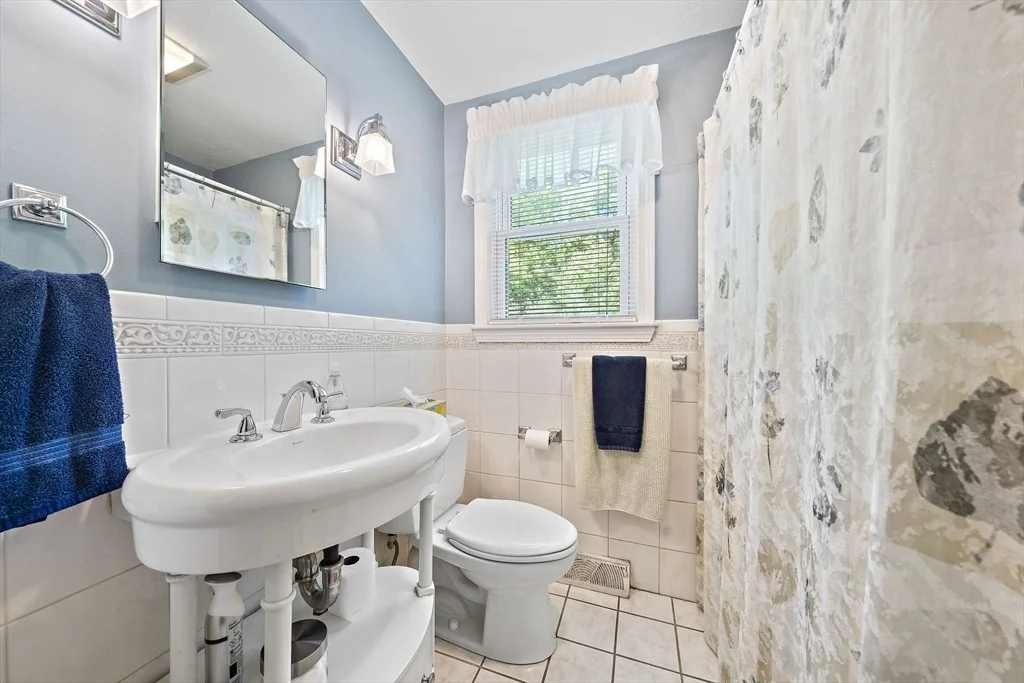 Photo of 156 Third St