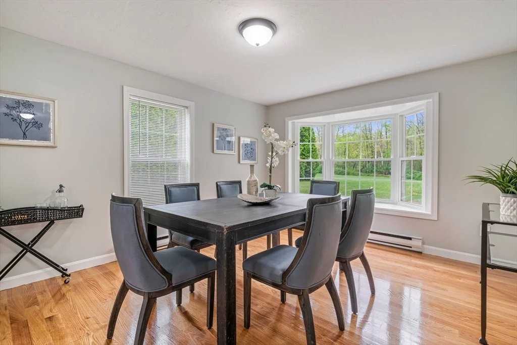 Photo of 118 Oakham Rd