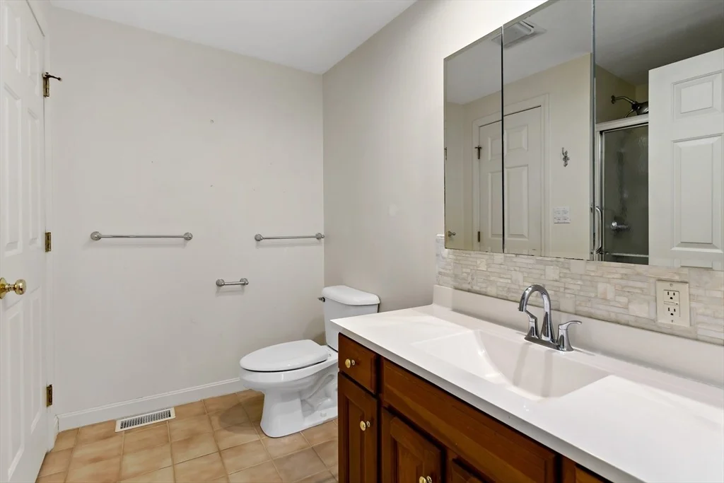 Photo of Unit 19 at 19 Executive Dr