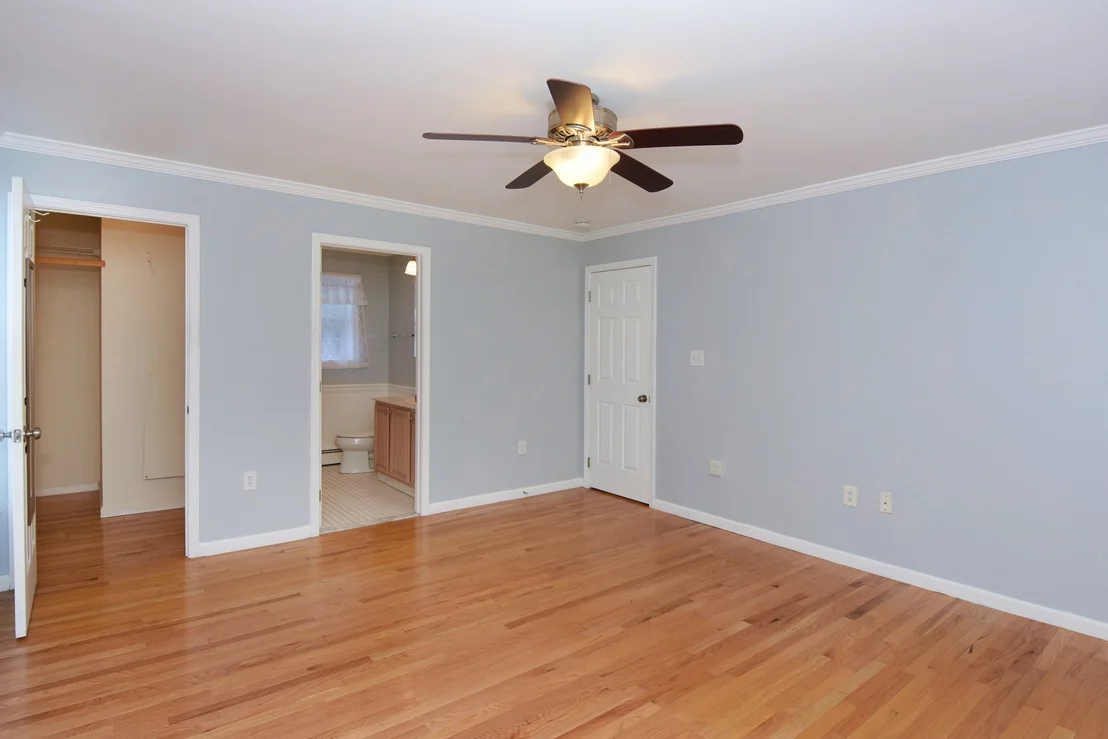 Photo of 5 Liberty St.
