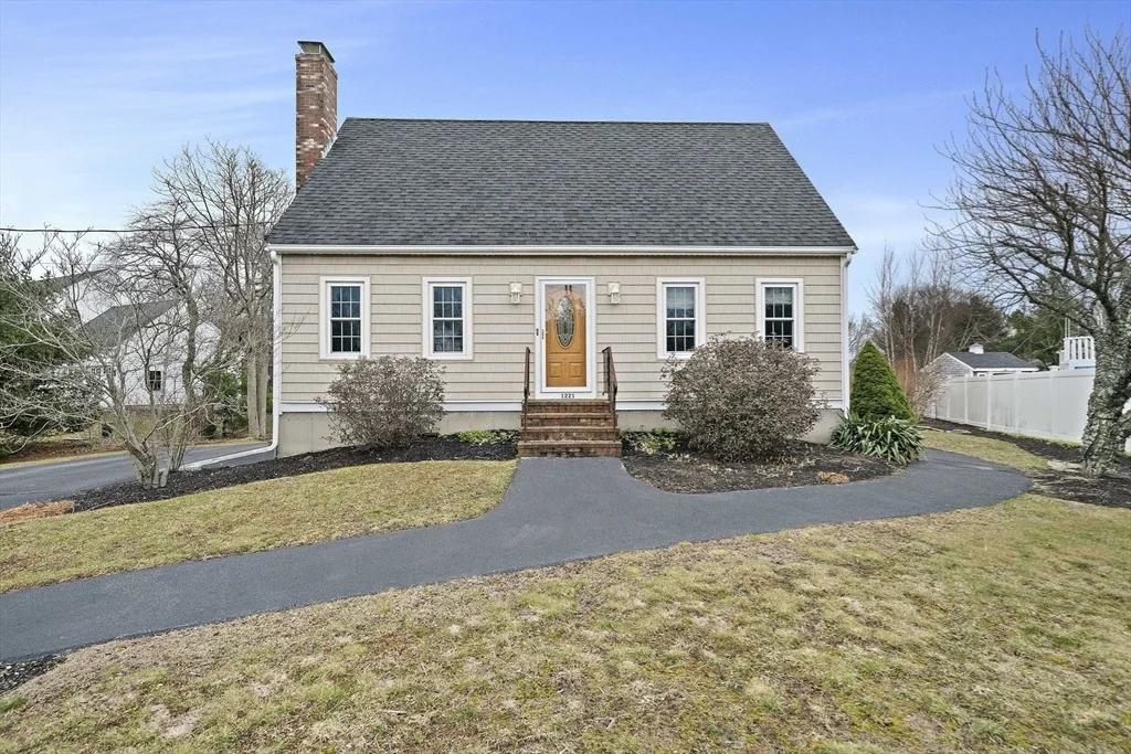 Photo of 1221 Ocean Street