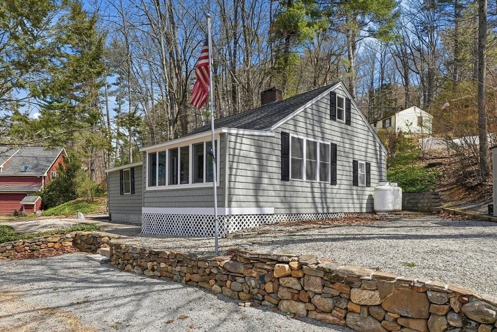 Photo of 5 Collette Dr.