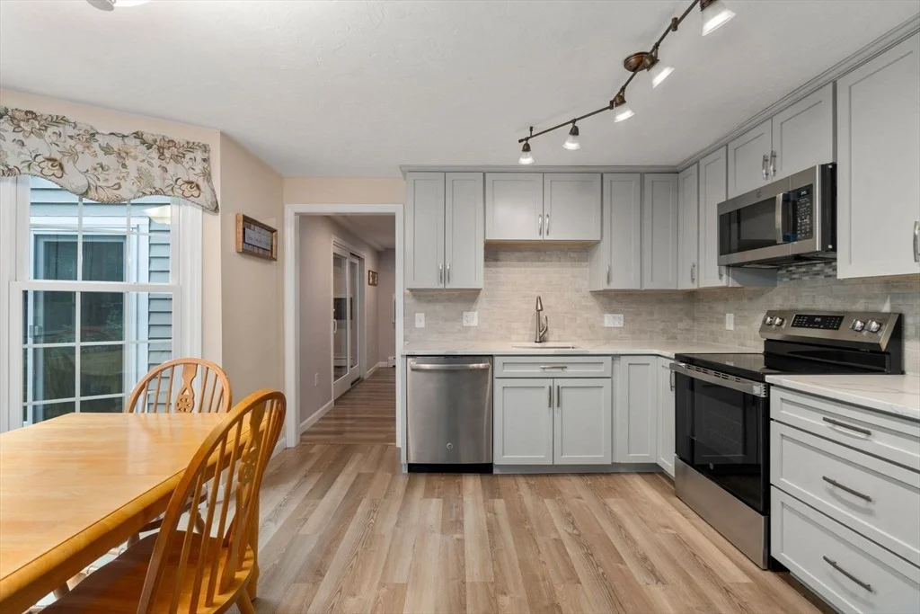 Photo of 2 Downingwood Dr
