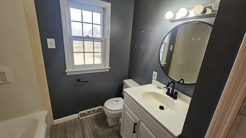 Photo of 11 Wellfleet