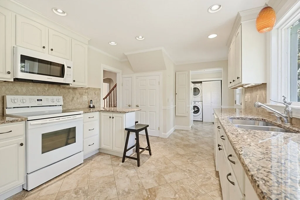 Photo of 63 Eddy St.