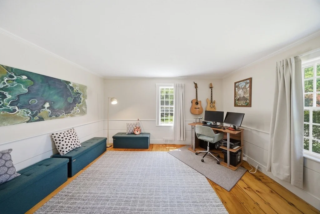 Photo of 46 Willard Rd