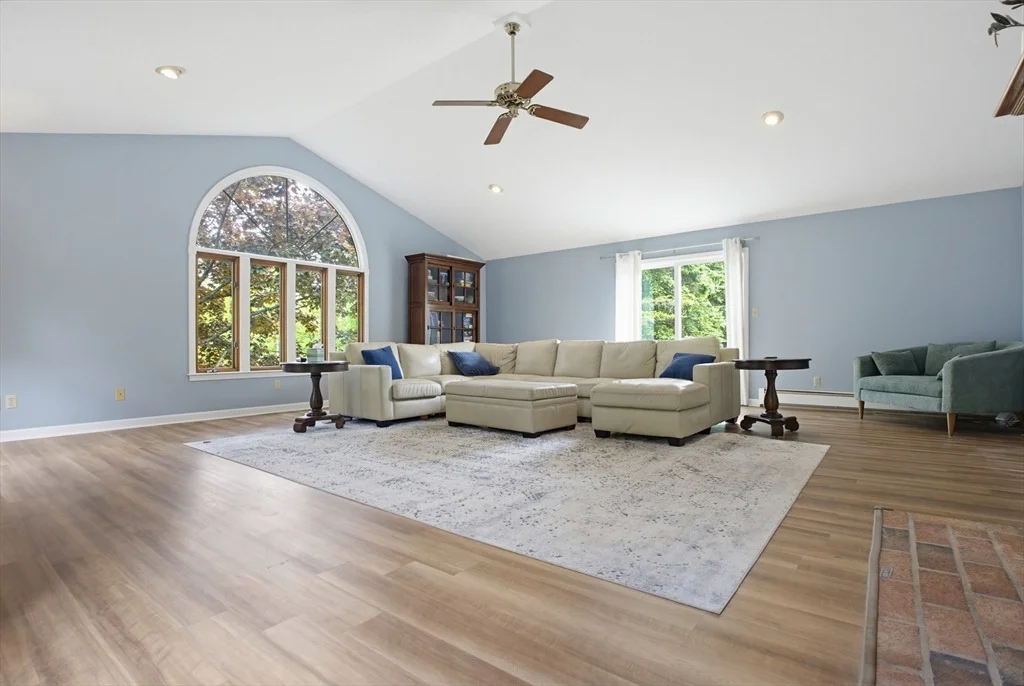 Photo of 7 Brooks Ave