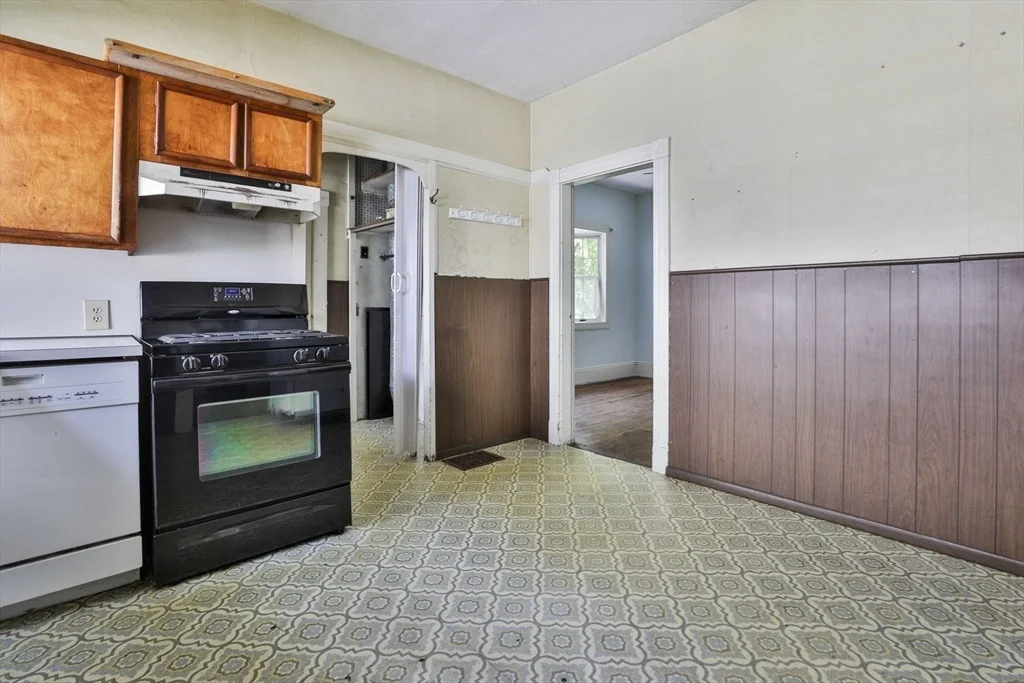 Photo of 82 Dyer Ave